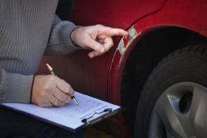insurer making an insurance claim after a car accident
